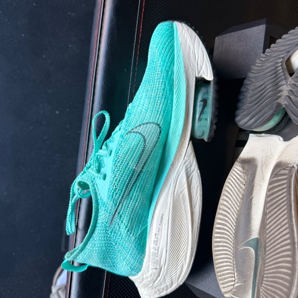 Nike Air Zoom Alphafly Next% running shoes in "Hyper Turquoise" - Picture 5 of 6